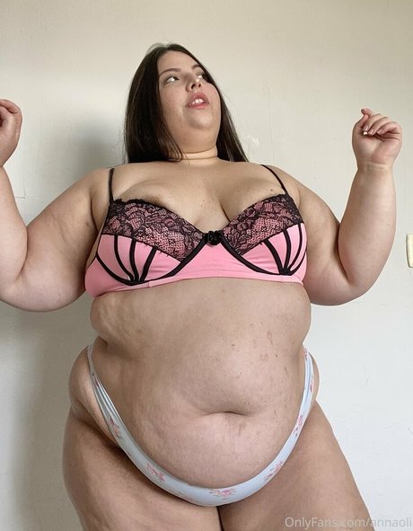 巨乳ストリップオンリーファンズ セクシーxxx 写真