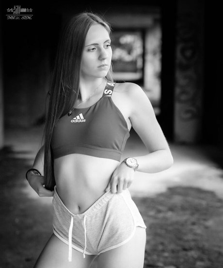 ich tina エロティックなスター アーカイブ