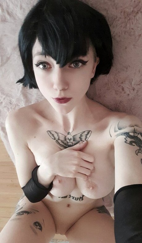 ストリップショー オンリーファンズ ポルノ ギャラリー