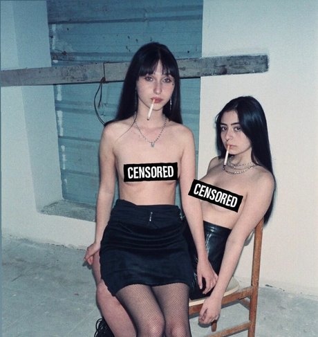 Israeli Teen ポルノスター ヌード 写真