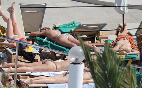 ティックトックスター オンリーファンズ えろた 画像