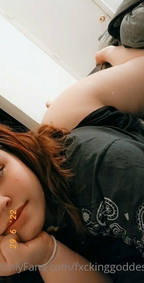 レズビアン乱交オンリーファンズ 無料xxx 画像