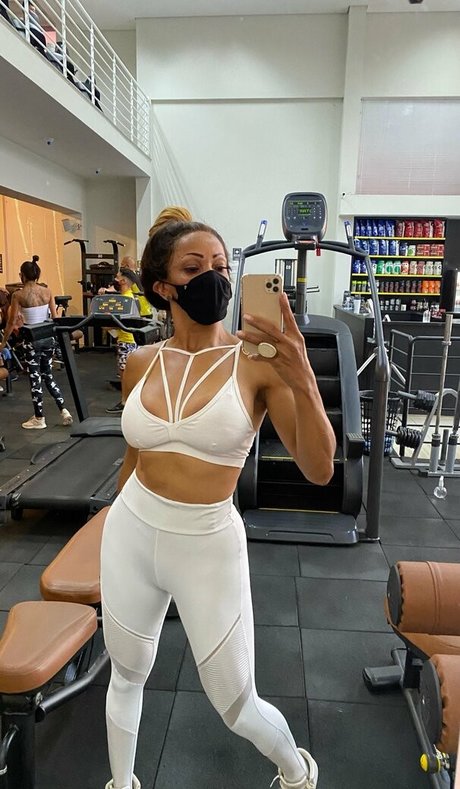 shemale 23cm 美しいモデル 画像