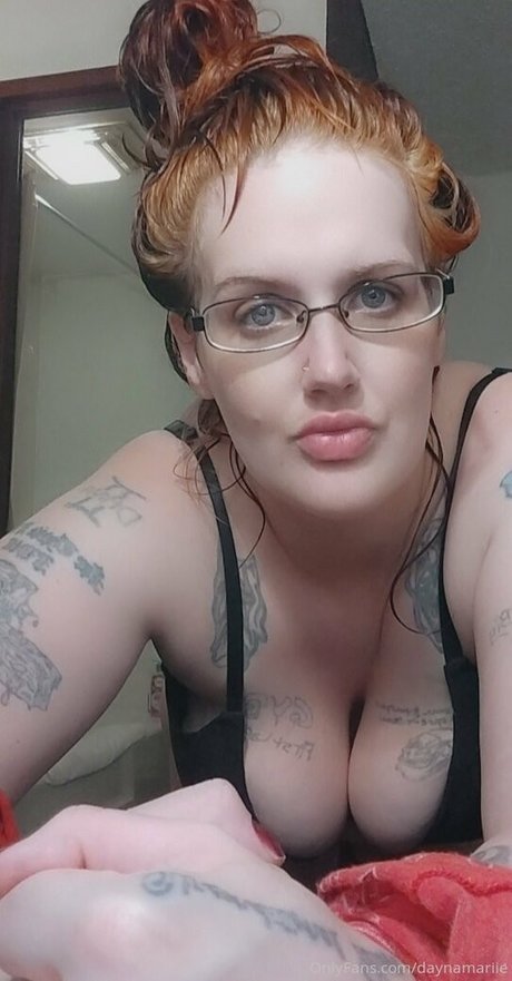 ティーンレズビアンオンリーファンズ エロチック ギャラリー