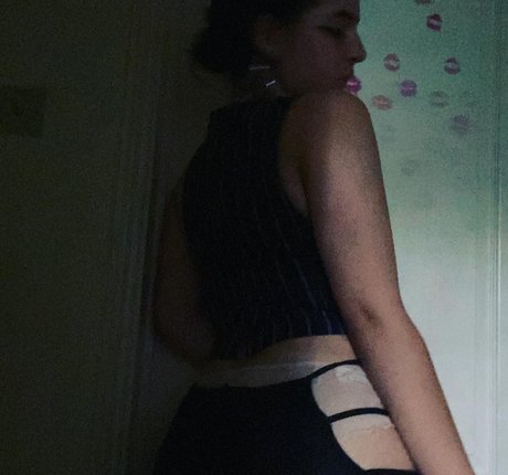 Maddy Adderley ポルノ女優 画像