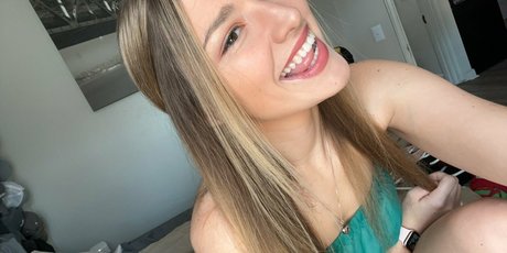 モデルファックオンリーファンズ 裸 写真