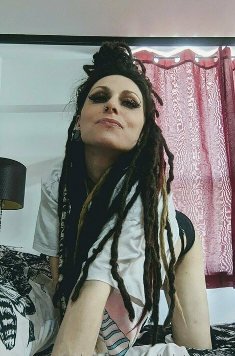 ベビーシッターオンリーファンズ ポルノ アーカイブ