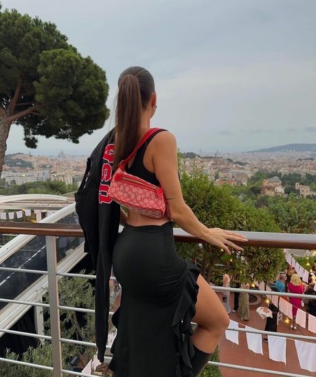 いちごミルクオンリーファンズ 美しい アーカイブ