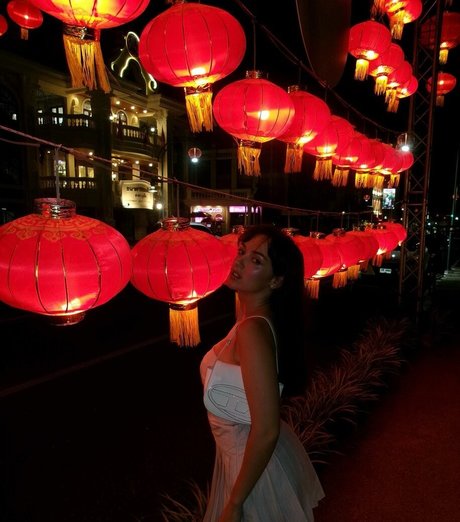 Maria De Nati ヌードスター 写真