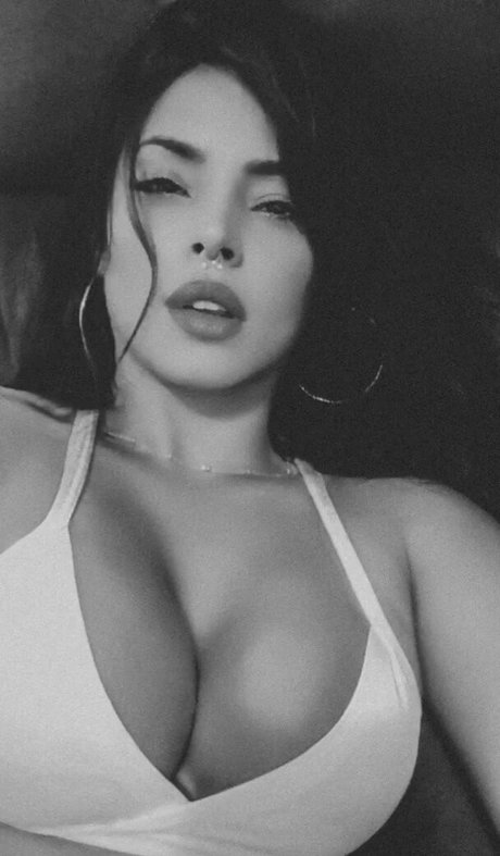 日本の熟女オンリーファンズ ホットxxx 写真