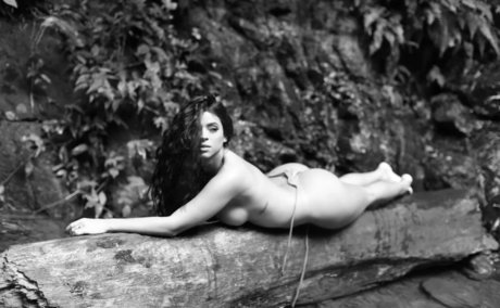 Juju Bellini アダルトスター 写真