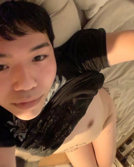 フィットネス 裸 オンリーファンズ えろ 画像