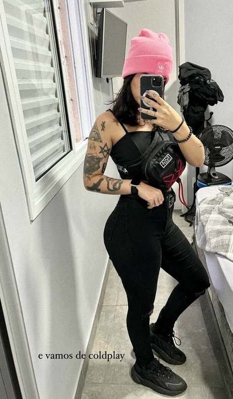 Xxlaisx 裸のポルノスター 写真