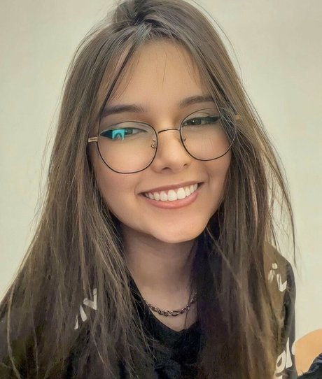 Hellen Duarte エロティックなスター 画像