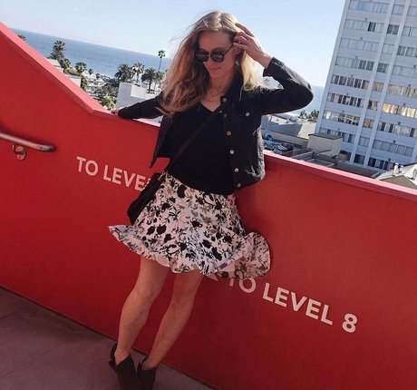 Leven Rambin ヌードのポルノスター 画像