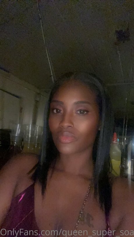 queen super soaker アダルトモデル 写真