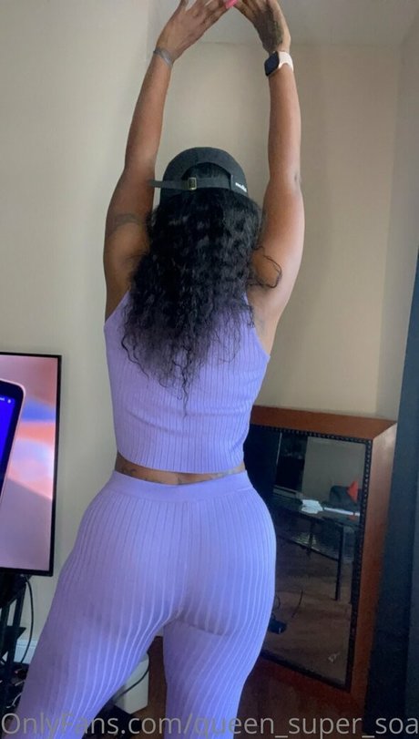 queen super soaker ポルノ女優 写真