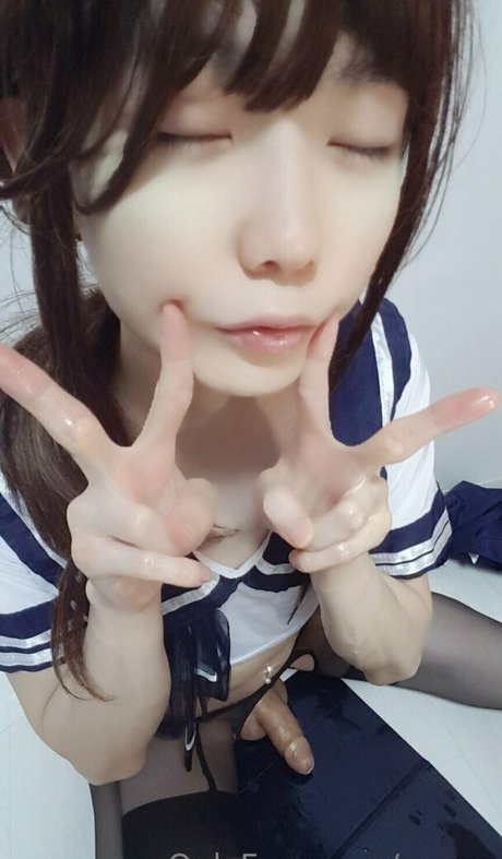 金髪の顔射オンリーファンズ ホットセックス 写真