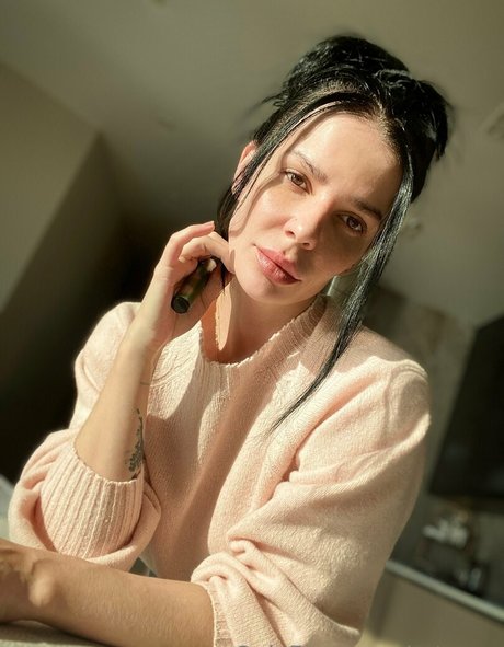 artease HDポルノスター 写真