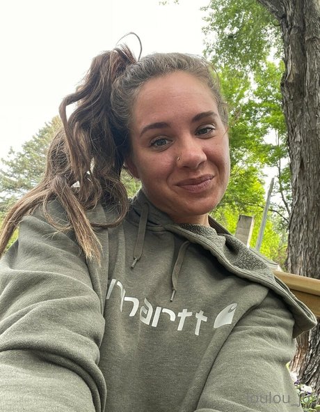 loulou j69 裸のポルノスター 写真