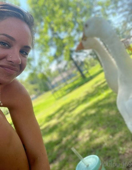 loulou j69 ポルノモデル 画像