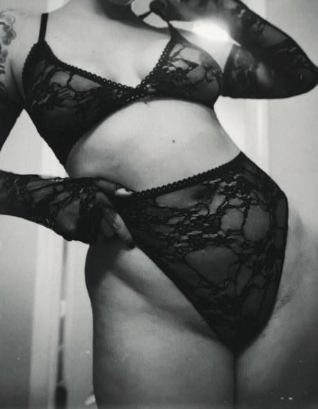 フィットネスアナルオンリーファンズ えろ 画像