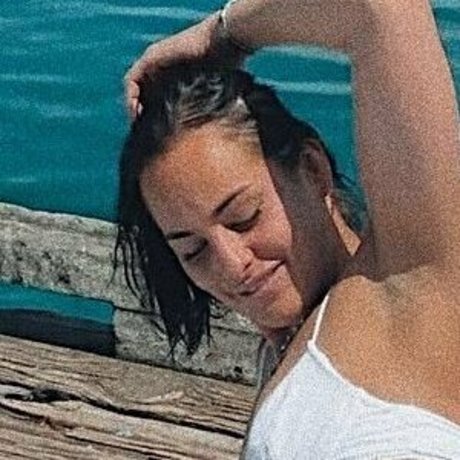 角質の女の子オンリーファンズ xxx アーカイブ