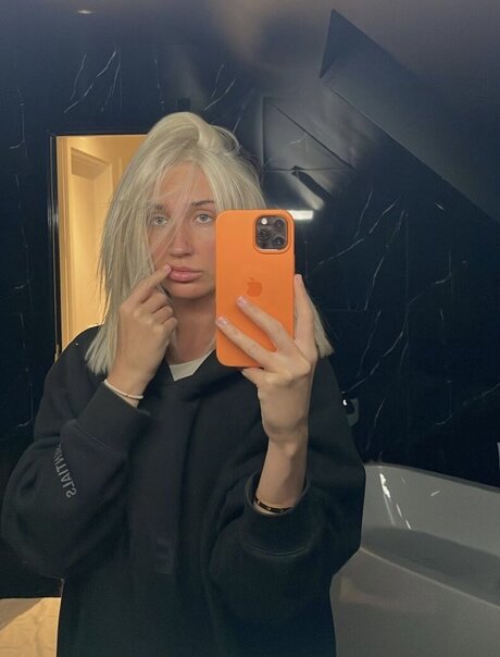 戦利品オンリーファンズ ホット裸 写真