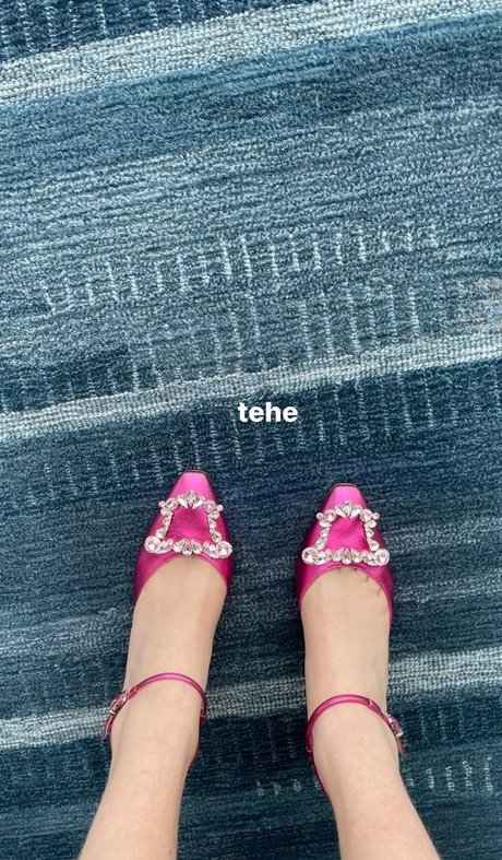 カムフィートオンリーファンズ えろた 画像