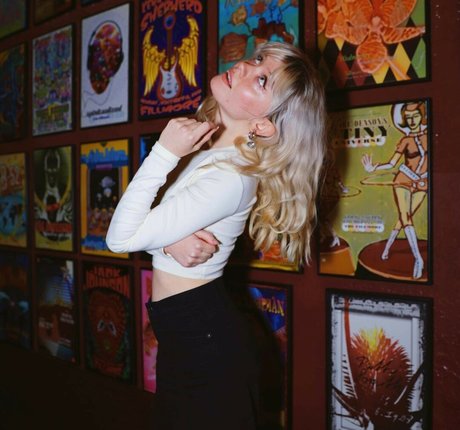 角質の女の子オンリーファンズ エロ ギャラリー