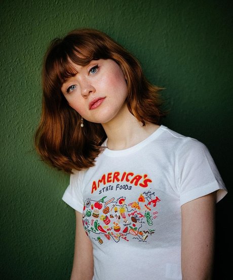 金髪の小人オンリーファンズ ポルノ 画像