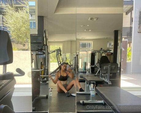 黒檀の偽おっぱいオンリーファンズ ホットセックス ギャラリー