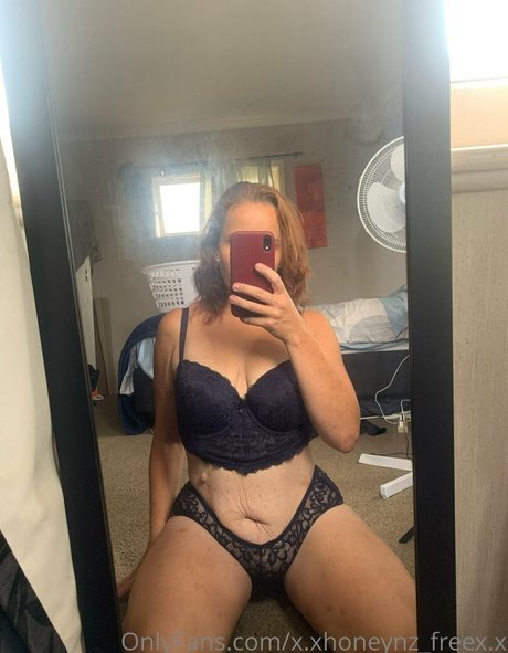 ワックスオンリーファン セクシーヌード 写真