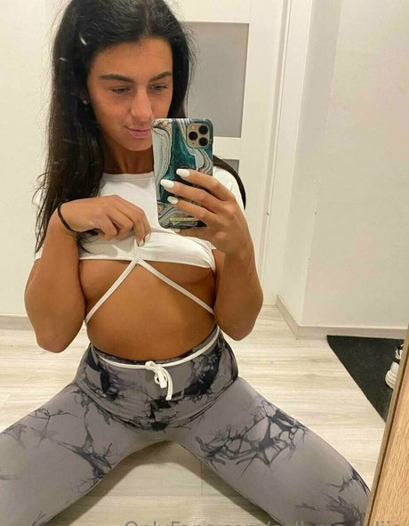 太ったお母さんオンリーファンズ 無料裸 画像