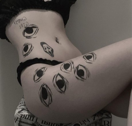 Ghostbabss ポルノスター ヌード 写真