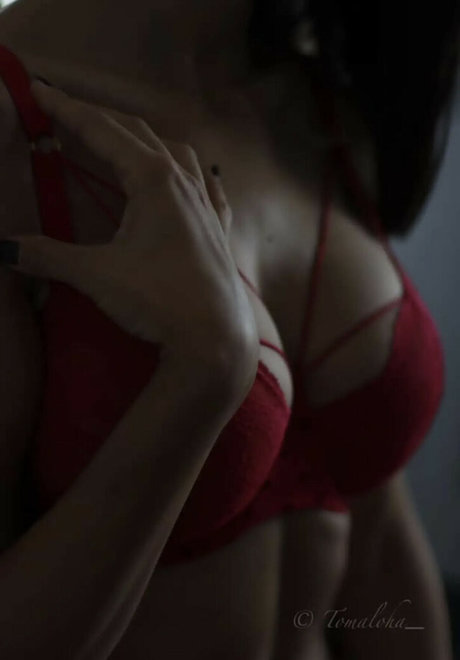 ぽっちゃり妊婦オンリーファンズ セクシーヌード ギャラリー