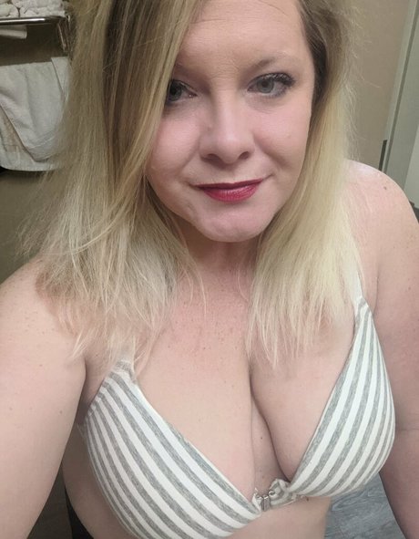 bbwbadnwild 素敵なスター 写真