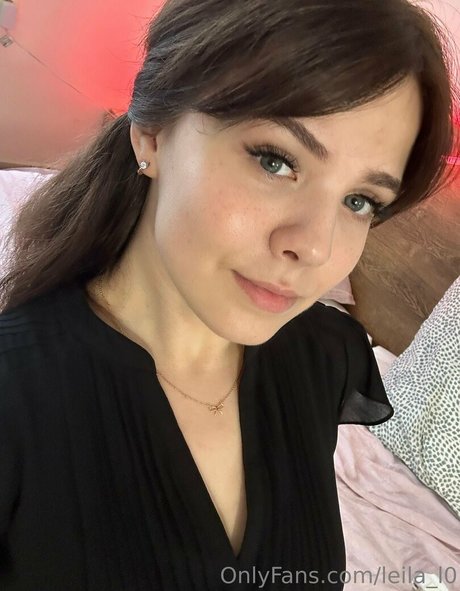 leila l0 独占スター 写真