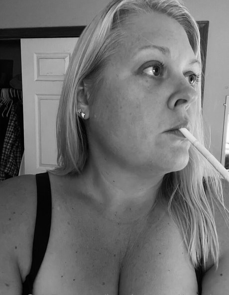 smokybrookeb ポルノスター エロティック 画像