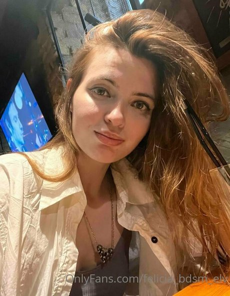 アマチュアヌードオンリーファンズ ポルノ 写真