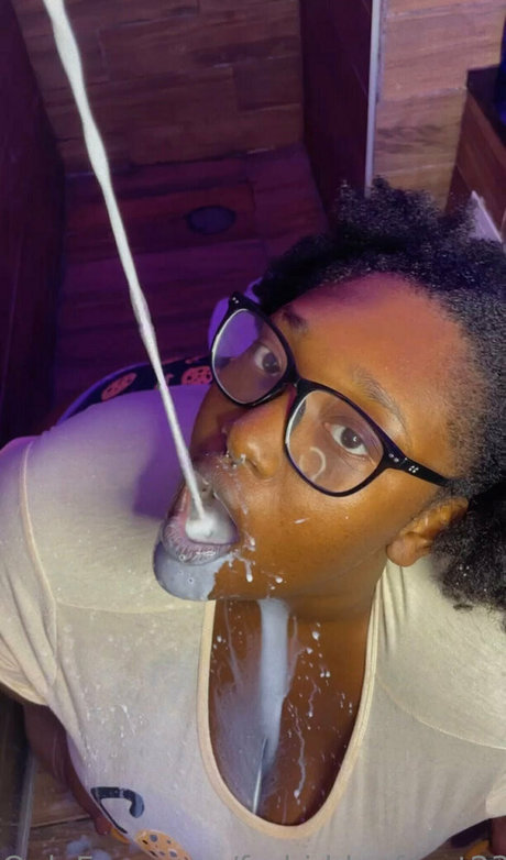 forbiddenfruyt23 可愛いモデル ギャラリー