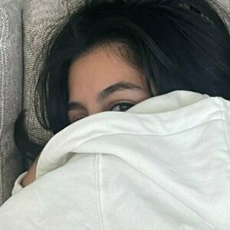 アラブの太ったオンリーファンズ セクシー裸 写真