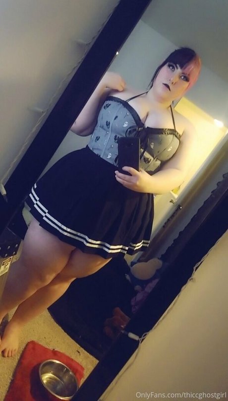 thiccghostgirl 独占スター ギャラリー