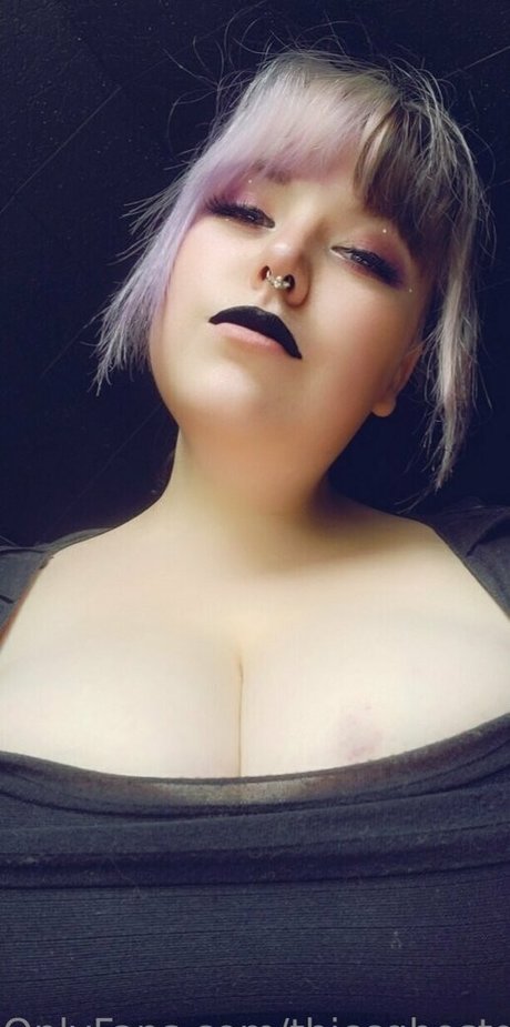 thiccghostgirl 高品質モデル 画像