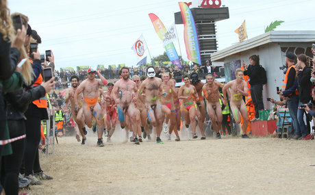 Lily Lowe 素敵なポルノスター ギャラリー