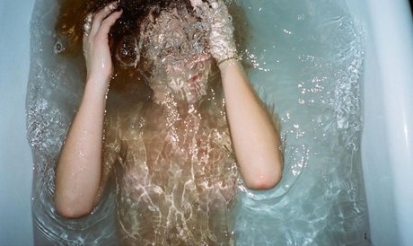 Emily Wickersham ポルノスター 独占 写真