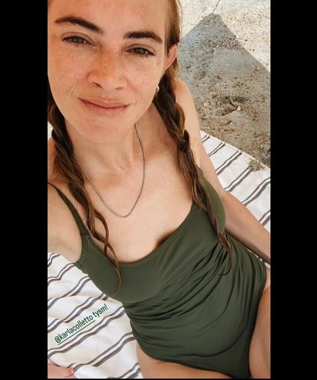 Emily Wickersham HD女優 写真