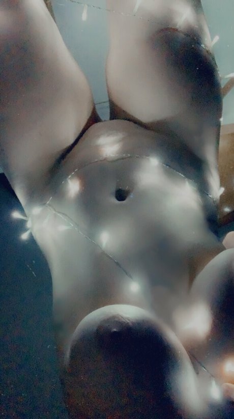 小さいペニスのオンリーファンズ ポルノ アーカイブ