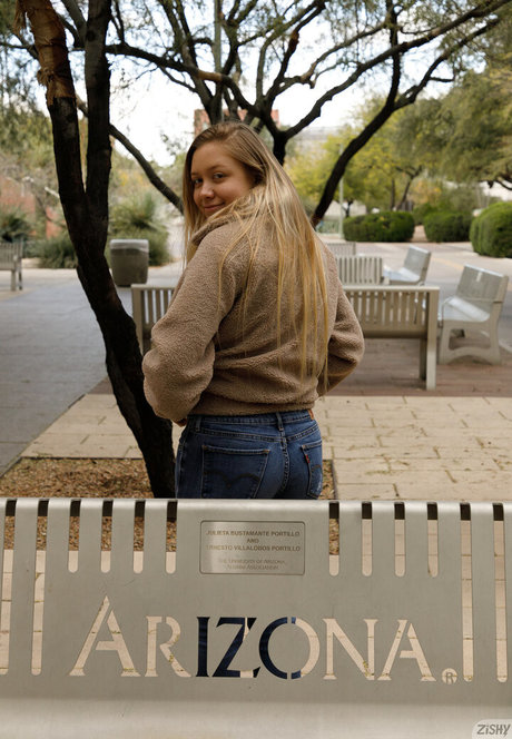 Briannaperez アートモデル 写真