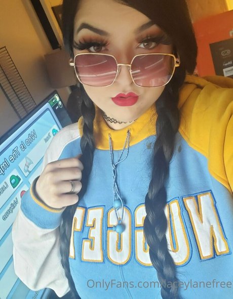 ぽっちゃりブルネットオンリーファンズ 無料ポルノ 写真